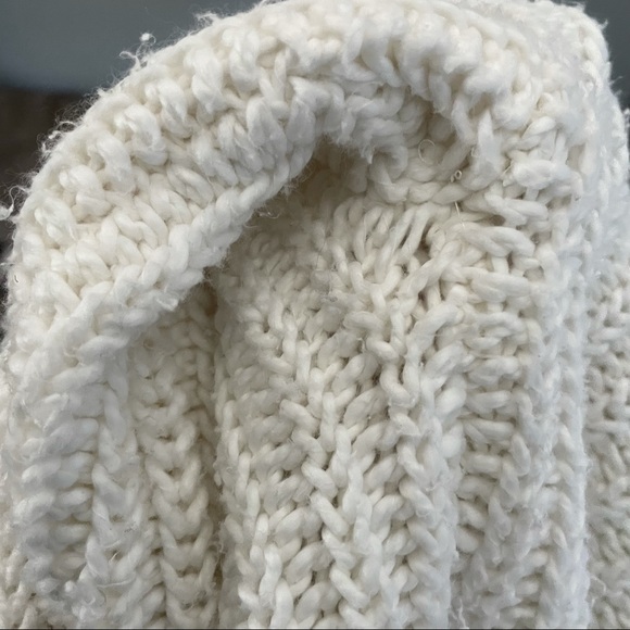 Wildfox Palmetto Distressed Reversible V Neck Sweater - Picture 8 of 9